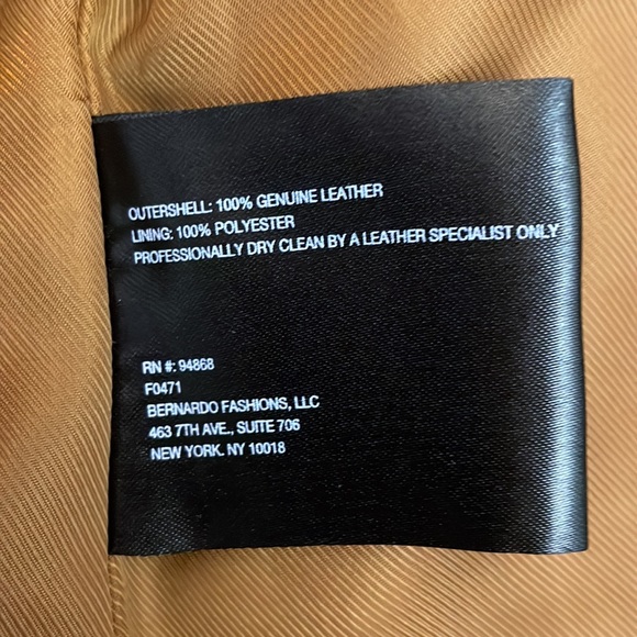 EUC - Bernardo Tan 100% Leather Women's Zip Front Racer Jacket Size Small - Picture 14 of 17